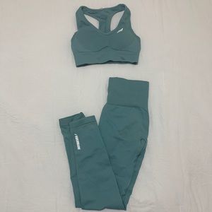 DoYouEven Turquoise seamless set